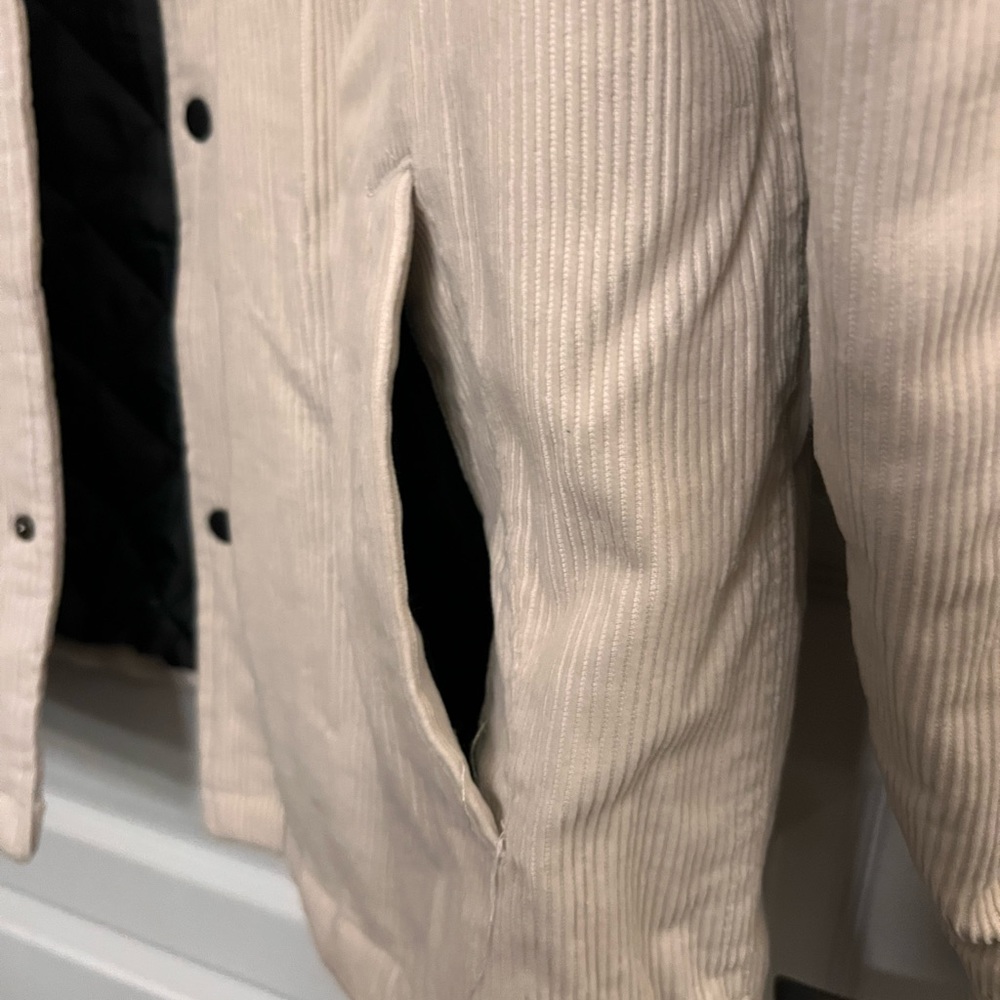 H&M Cream Shacket - Picture 4 of 11